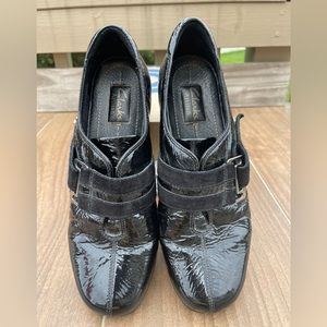 Clarks Artisan Wedge Loafers Black Patent Leather Size 7B Hook & Loop Close